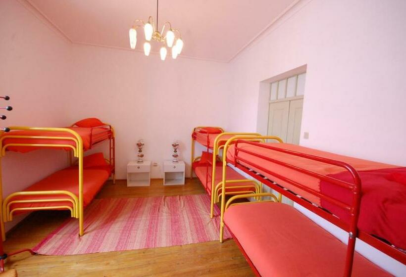 Кровать в Общей Комнате, Hostel Portalegre