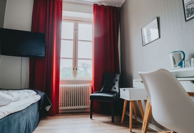 غرفة قياسية فردية, Arboga Stadshotell