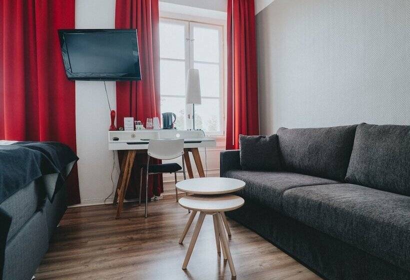 غرفة قياسية ثلاثية, Arboga Stadshotell