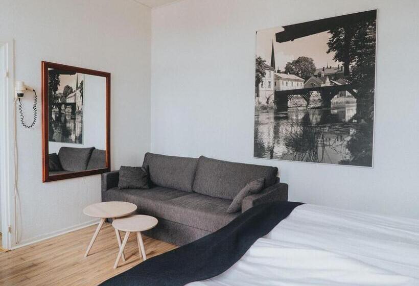 غرفة قياسية ثلاثية, Arboga Stadshotell