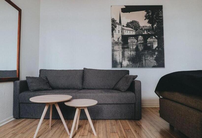 غرفة قياسية ثلاثية, Arboga Stadshotell