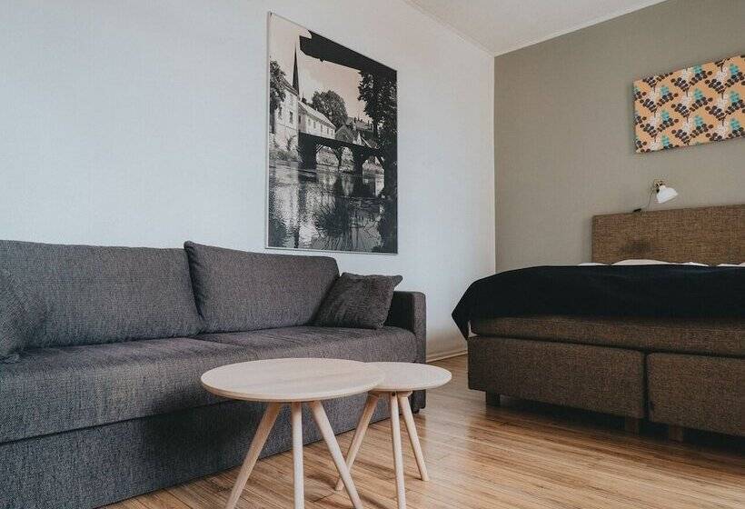 غرفة قياسية ثلاثية, Arboga Stadshotell