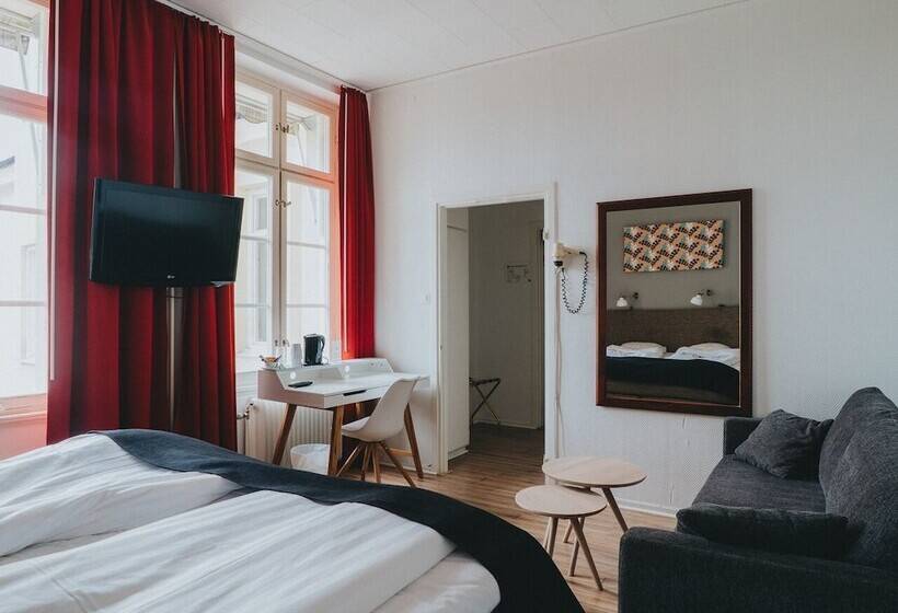 Номер Стандарт Трехместный, Arboga Stadshotell