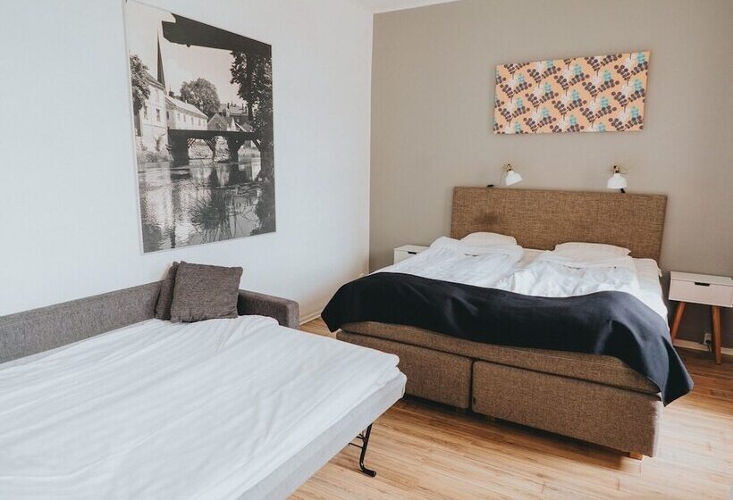 غرفة قياسية ثلاثية, Arboga Stadshotell