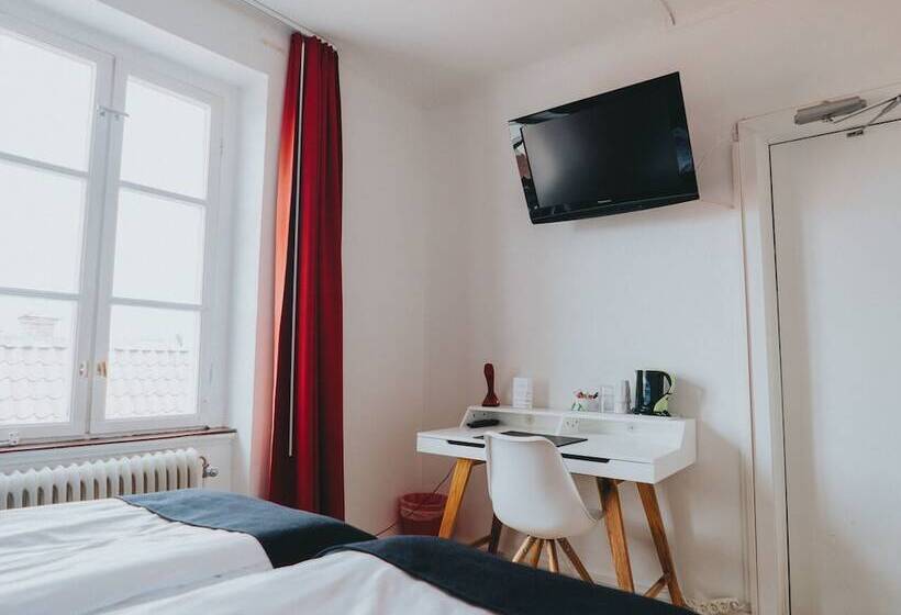 غرفة قياسية, Arboga Stadshotell