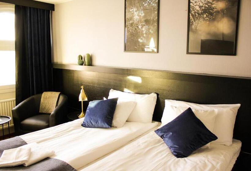 Deluxe Værelse, Kumla