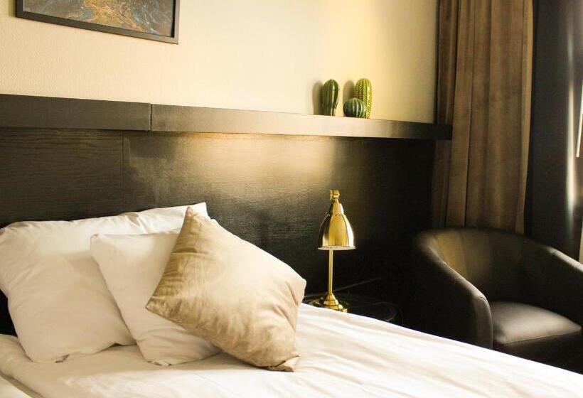 Deluxe Værelse, Kumla