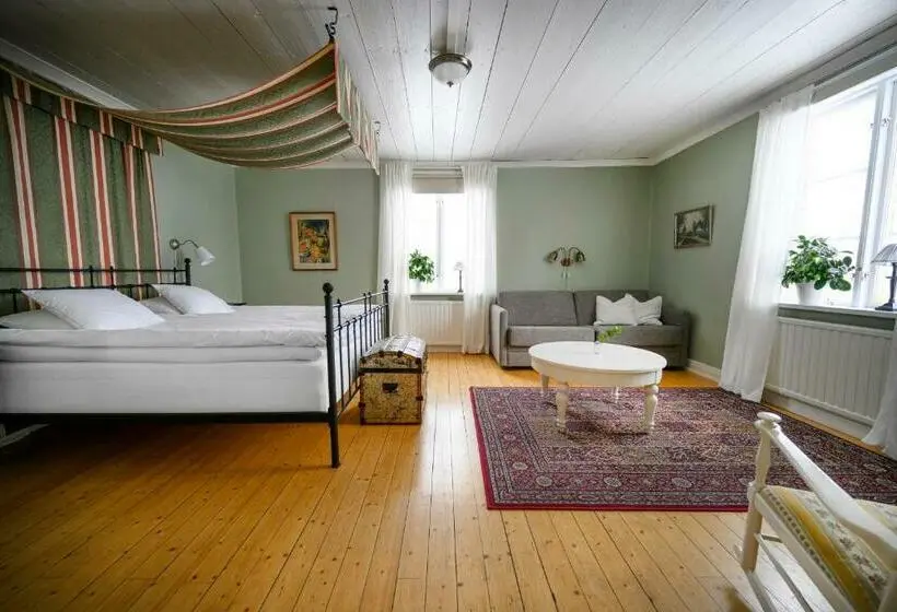 Standard Neljän Hengen Huone, ölme Prästgård Gästgiveri