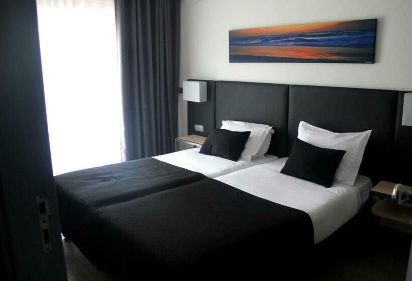 חדר סטנדרט לארבעה, M