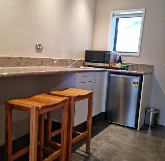 סטודיו סטנדרט, מיטה זוגית, Paroa