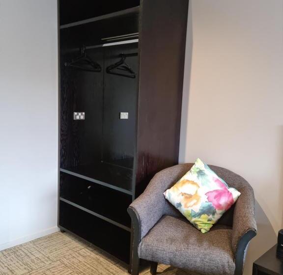 סטודיו סטנדרט, מיטה זוגית, Paroa