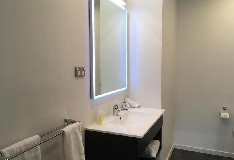 סטודיו סטנדרט, מיטה זוגית, Paroa