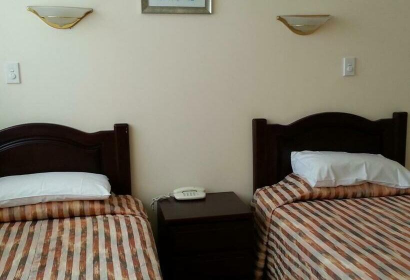 חדר סטנדרט, Riddiford