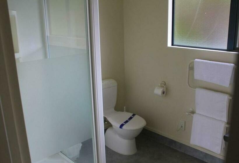 חדר סטודיו סטנדרד, Bassingers Motor Lodge