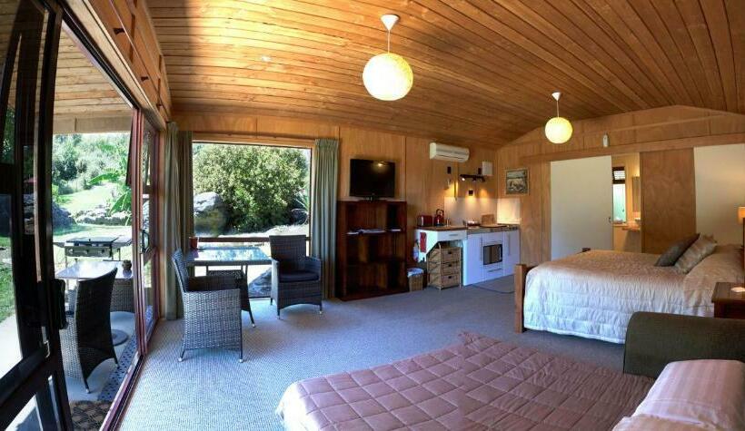 شاليه غرفة نوم واحدة, The Rocks Chalets