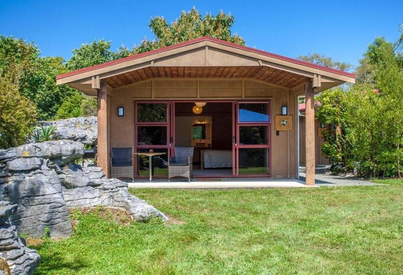 شاليه غرفة نوم واحدة, The Rocks Chalets