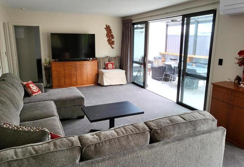 منزل 3 غرف نوم, The Rocks Chalets