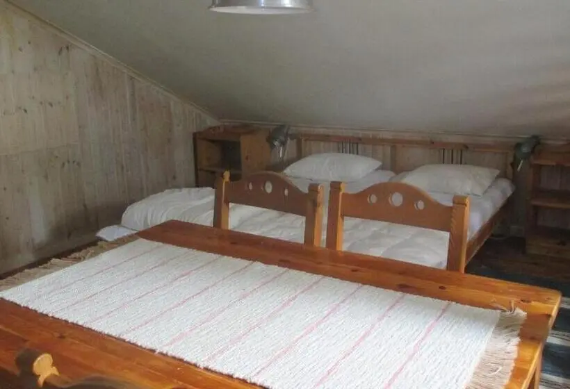 Villa 3 Makuuhuonetta, Munkebergs Stugor & Vandrarhem