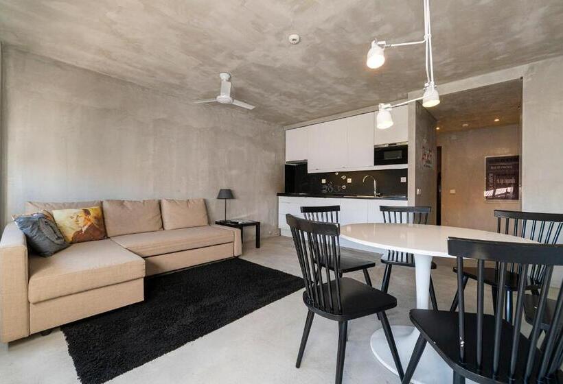 １ベッドルームアパートメント, N1 Hostel Apartments And Suites