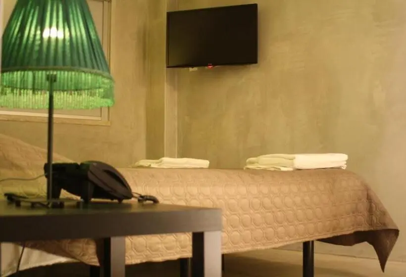 スイート, N1 Hostel Apartments And Suites