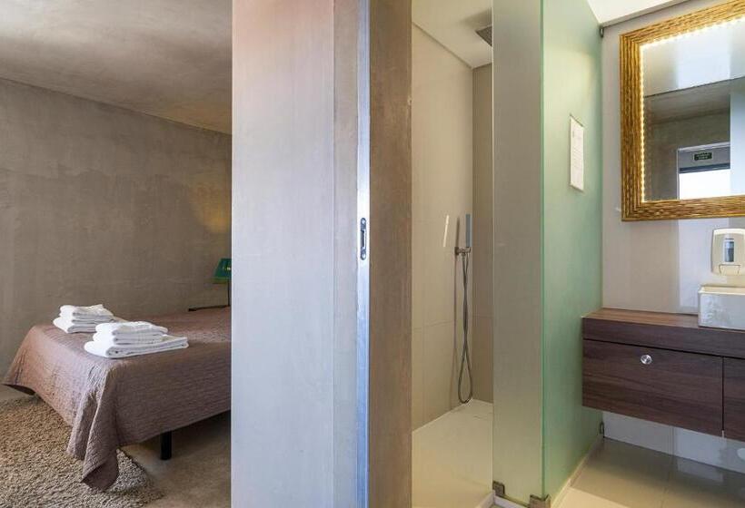 スイート, N1 Hostel Apartments And Suites