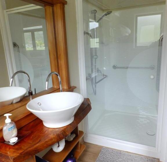 חדר סטנדרט לארבעה, Ropatinis Bed & Breakfast