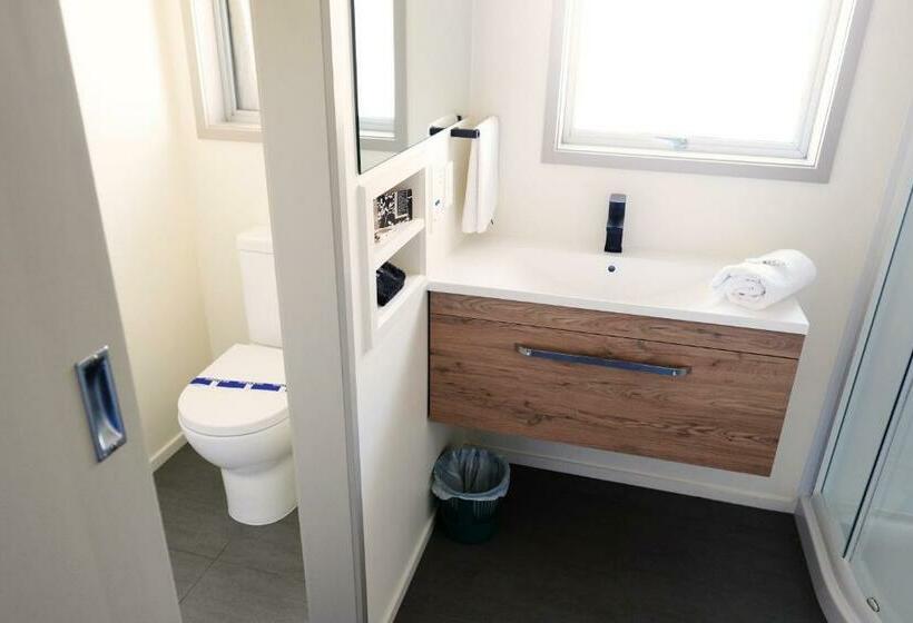 חדר משפחתי, Tairua Shores Motel