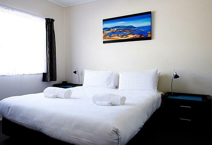 חדר משפחתי, Tairua Shores Motel