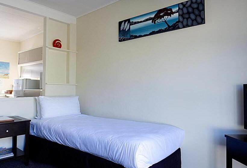 Семейный Номер, Tairua Shores Motel