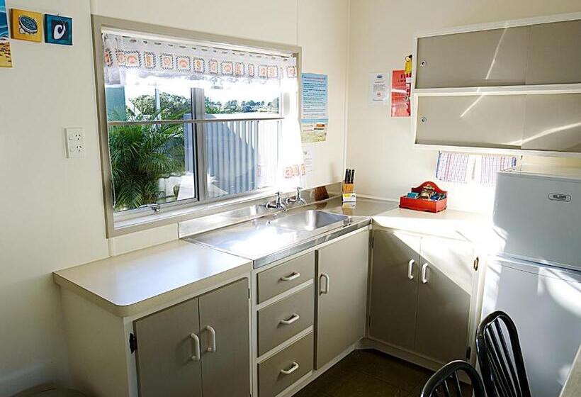 חדר משפחתי, Tairua Shores Motel