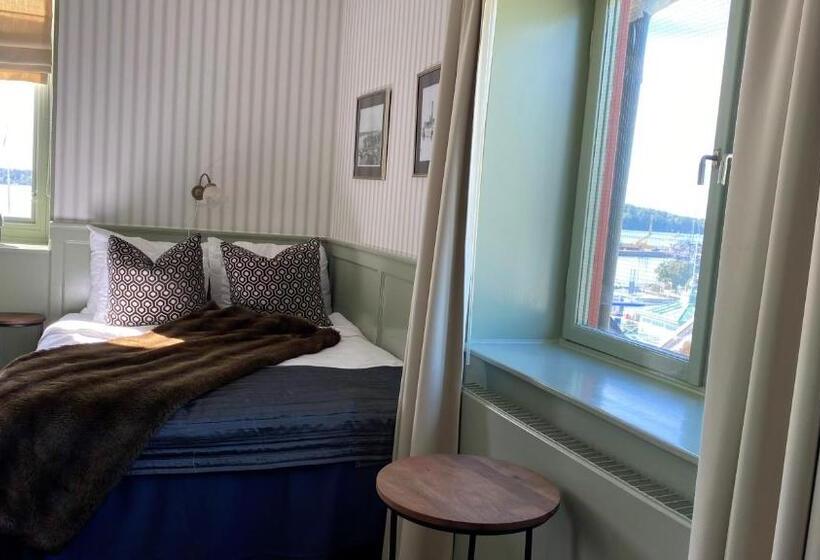 带海景的标准房, Waxholms Hotell