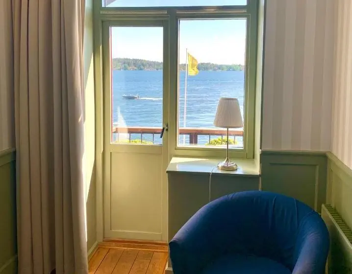 Standard Yhden Hengen Huone Merinäkymä, Waxholms Hotell