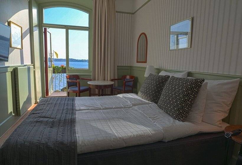 海景标准间带阳台, Waxholms Hotell