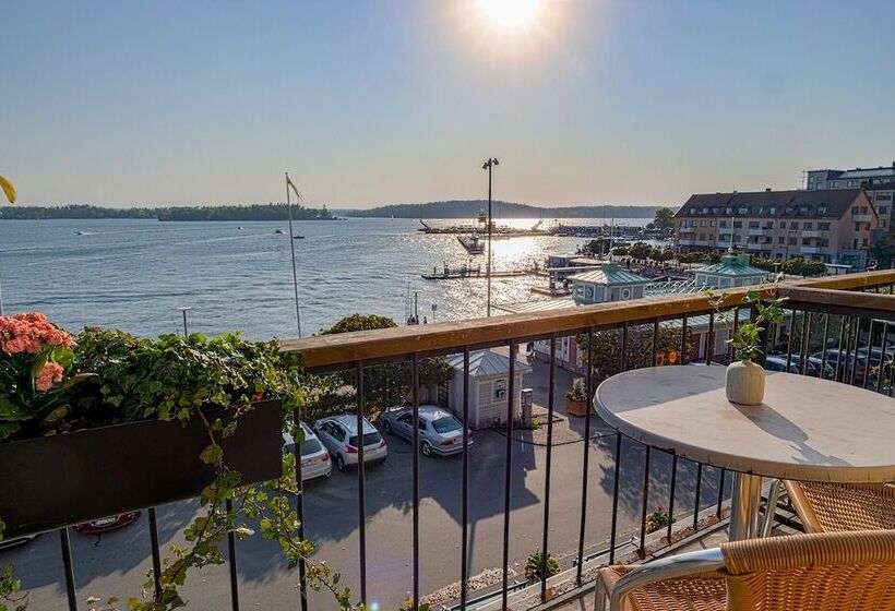 海景标准间带阳台, Waxholms Hotell