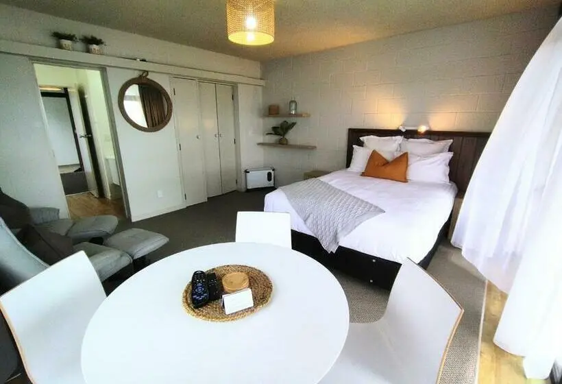 1階の1ベッドルームアパートメント, Whispering Sands Beachfront Motel