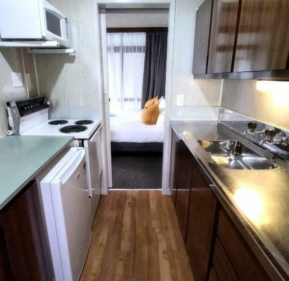 آپارتمان 1 خوابه همکف, Whispering Sands Beachfront Motel