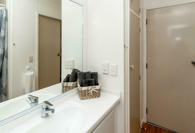 آپارتمان 1 خوابه همکف, Whispering Sands Beachfront Motel