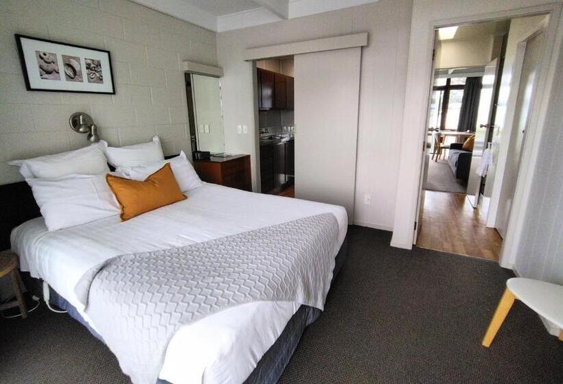 آپارتمان 1 خوابه با بالکن, Whispering Sands Beachfront Motel