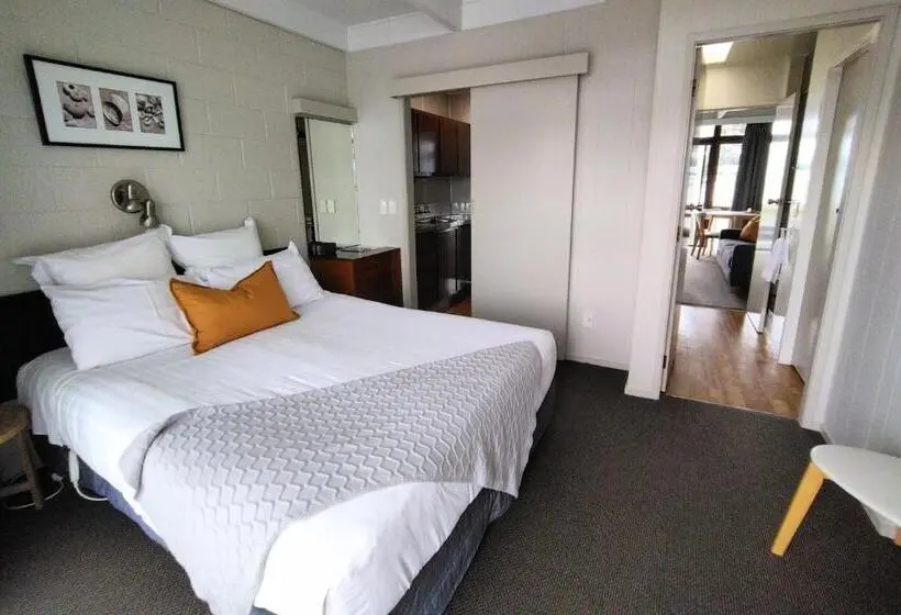 バルコニー付き1ベッドルームアパートメント, Whispering Sands Beachfront Motel