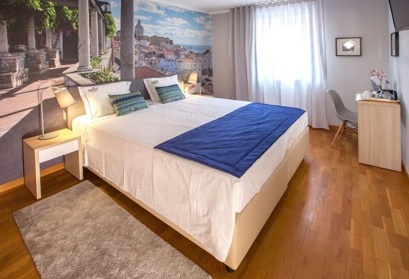 اتاق استاندارد, Famous Crows Lisbon Suites