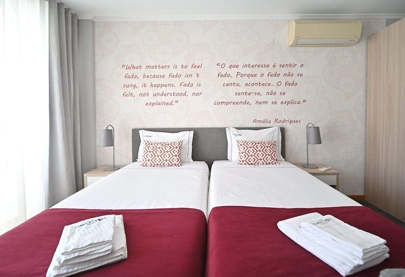 Escritório Estándar, Famous Crows Lisbon Suites