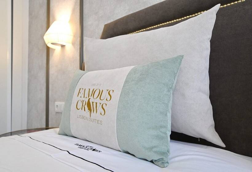 Quarto Estandar, Famous Crows Lisbon Suites