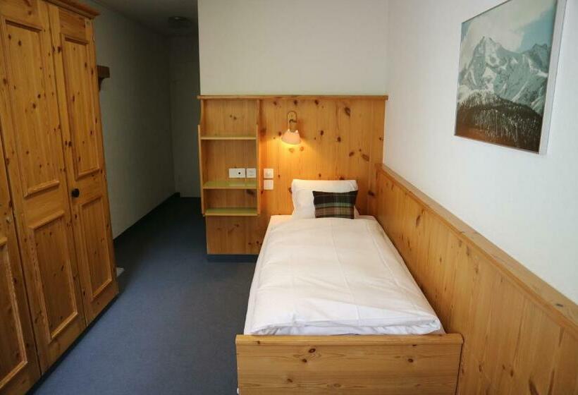 标准单人间, Spenglers Inn