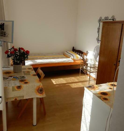 バスルーム共有のシングルスタンダード, Annie S Bed & Breakfast