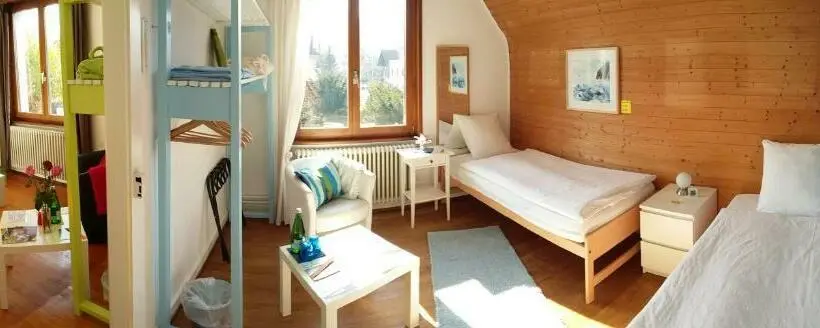 Standard Yhden Hengen Huone Jaettu Kylpyhuone, B&b Kalimera Pratteln