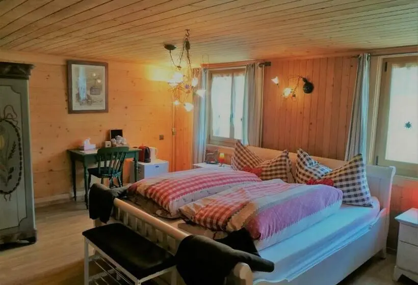 Perhesviitti, B&b Rosaly