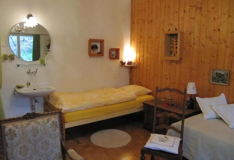 Standard room with outdoor bath, Chez Jean Et Daisy