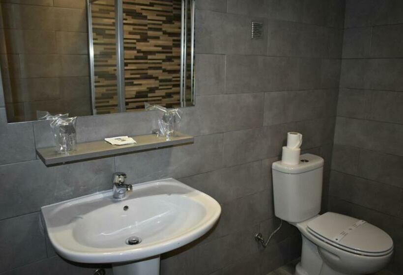 غرفة ديلوكس ثلاثية, Horta D Alva