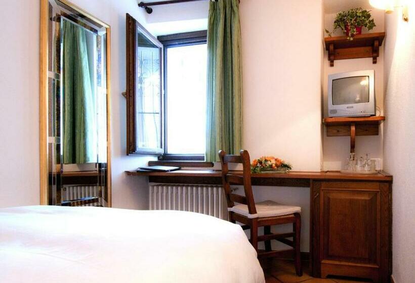 Standard Enkeltværelse, Albergo Ristorante Della Posta