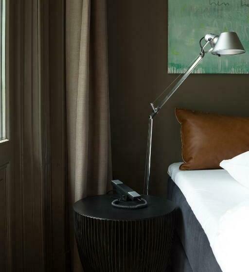 基本间, Blue Inspired By Manna